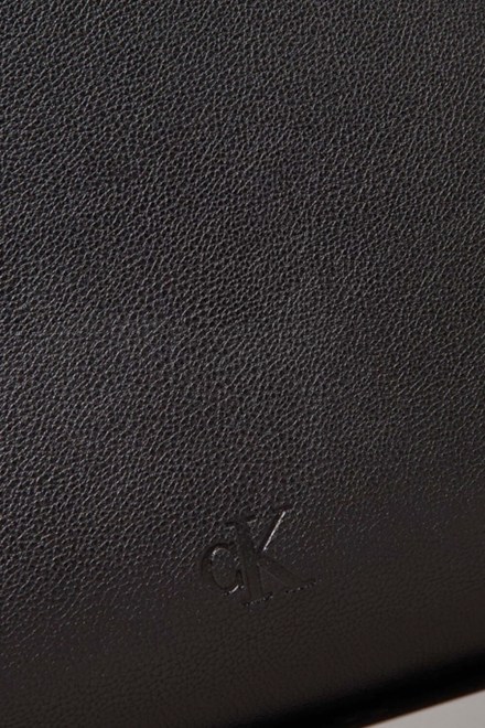 8720639559947_photo3